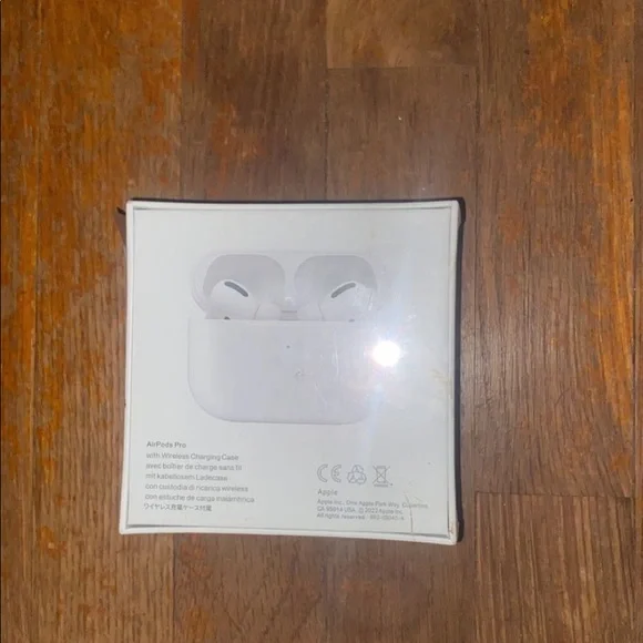 Air Pod pros UN OPENED (150 OR SEND OFFERS PLEASE).